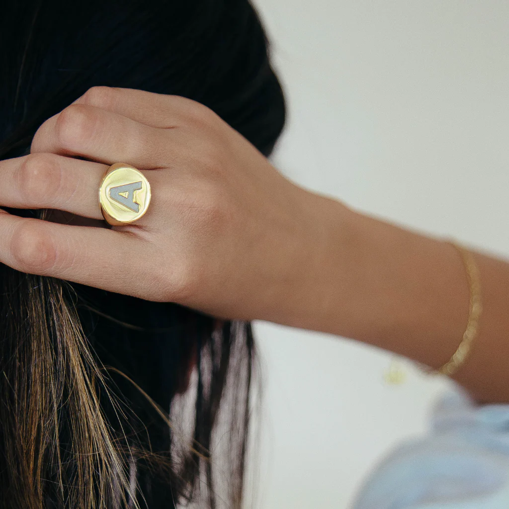 Enamel statement signet ring - Image 2